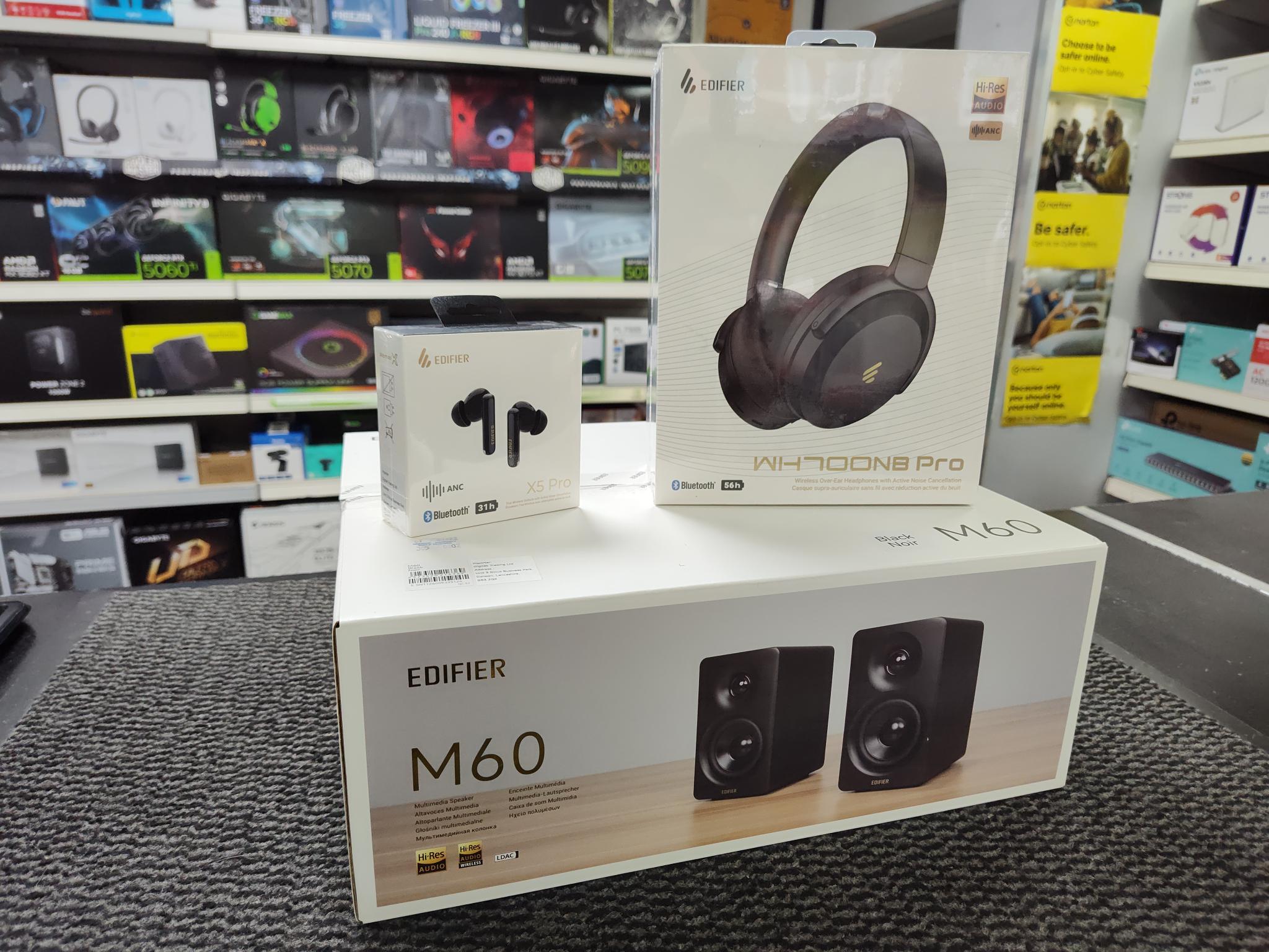 1000000846 | Paisley Gaming PC's